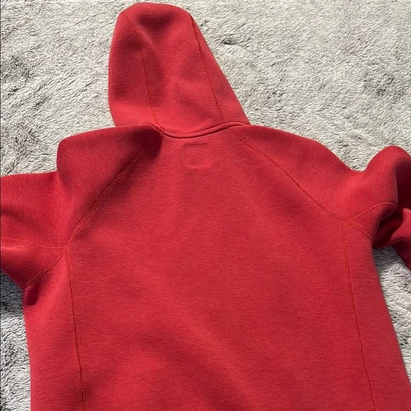 Nike Tech Fleece - Red Hoodie(2024) - Picture 6 of 6